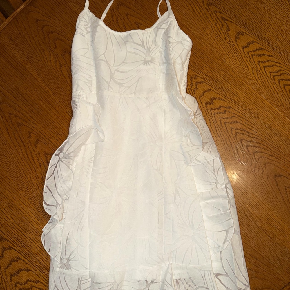 Elegant White Midi Dress